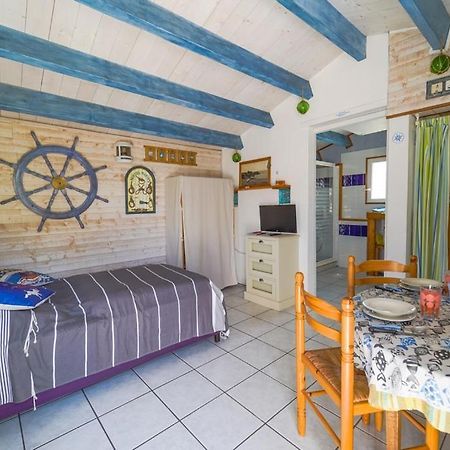 L'Ile D'Yeu, Vos Prochaines Vacances - Velos Inclus Port-Joinville Exterior foto